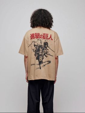 Attack on Titan: Graphic Beige T-Shirt