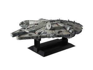 Star Wars Episode IV: Millennium Falcon Perfect Grade 1/72 Plastic Model Kit (48cm) Preorder