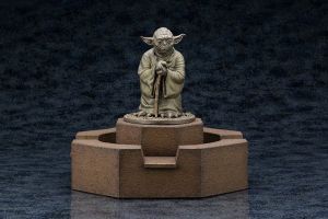 Star Wars: Yoda Fountain Cold Cast Statue Limited Edition (22cm)