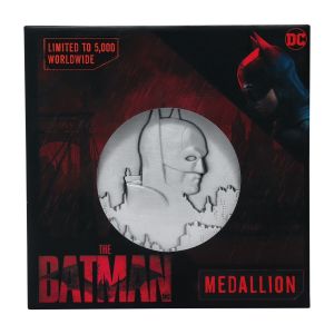 Batman: Batman/Riddler Limited Edition Medallion Preorder