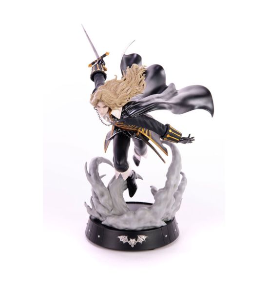 Castlevania Symphony of the Night: Alucard Dash Attack Statue (30cm) Preorder