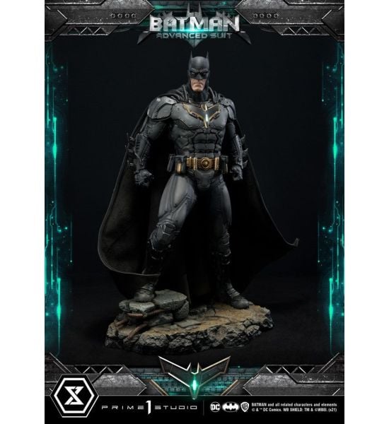 DC Comics: Batman Advanced Suit Statue by Josh Nizzi (51cm)