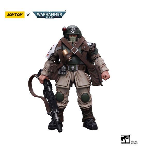 Warhammer 40,000: JoyToy Figure - Astra Militarum Cadian Command Squad Veteran with Medi-pack (1/18 Scale)