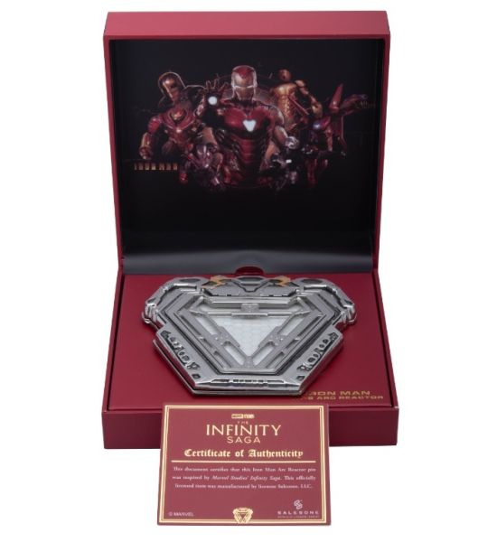 Iron Man: I Love You 3000 Engraved Light Up Arc Reactor Magnetic Pin Replica