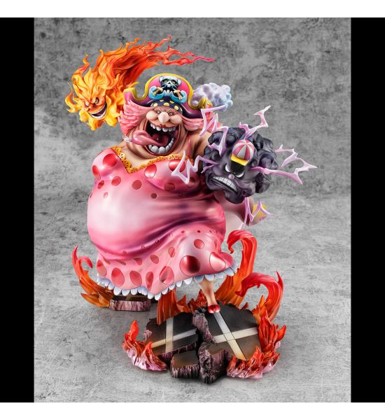 One Piece: Charlotte Linlin Great Pirate P.O.P PVC Statue (36cm)