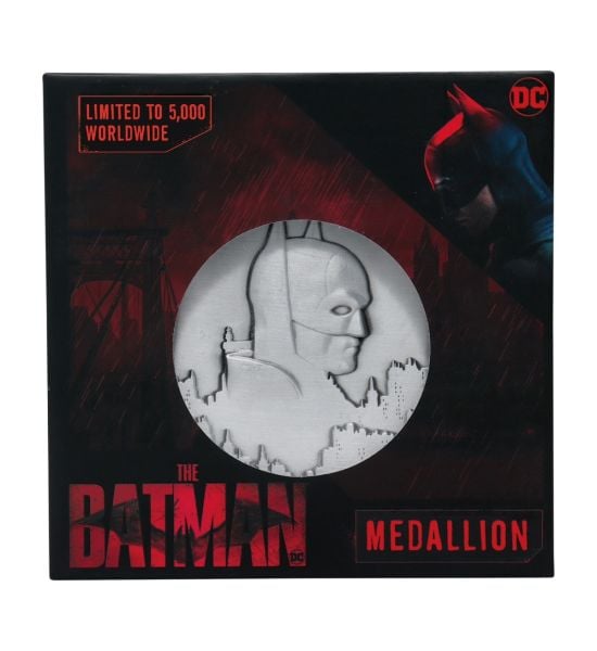 Batman: Batman/Riddler Limited Edition Medallion Preorder